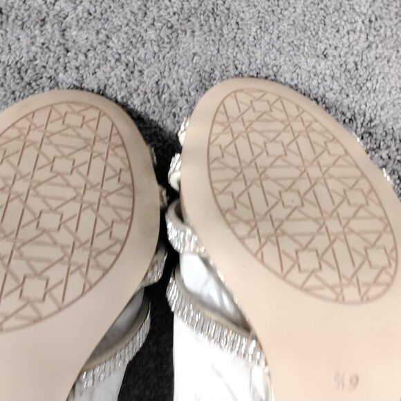 Jewel Badgley Mischka Fidelia Size 6.5 Gold Rhinestone Block Heel Sandals Nib - Picture 12 of 13